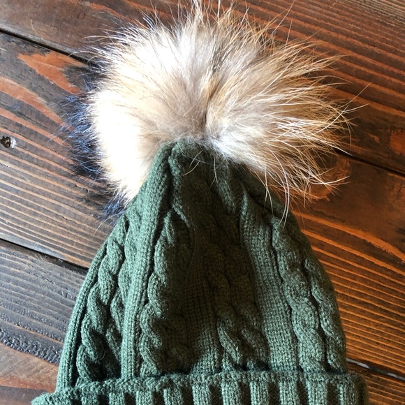 Fur Hat - Picture 2 of 3